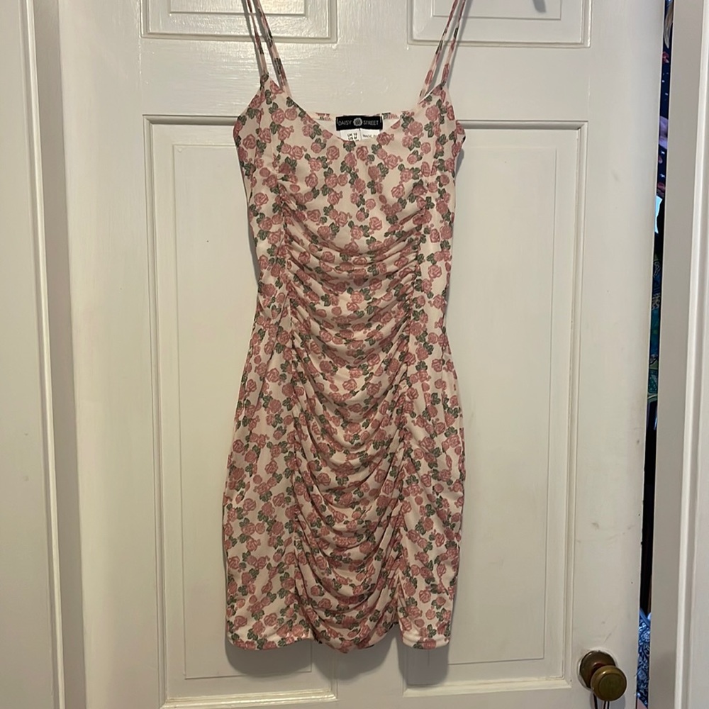 Rose bodycon cinch mini dress